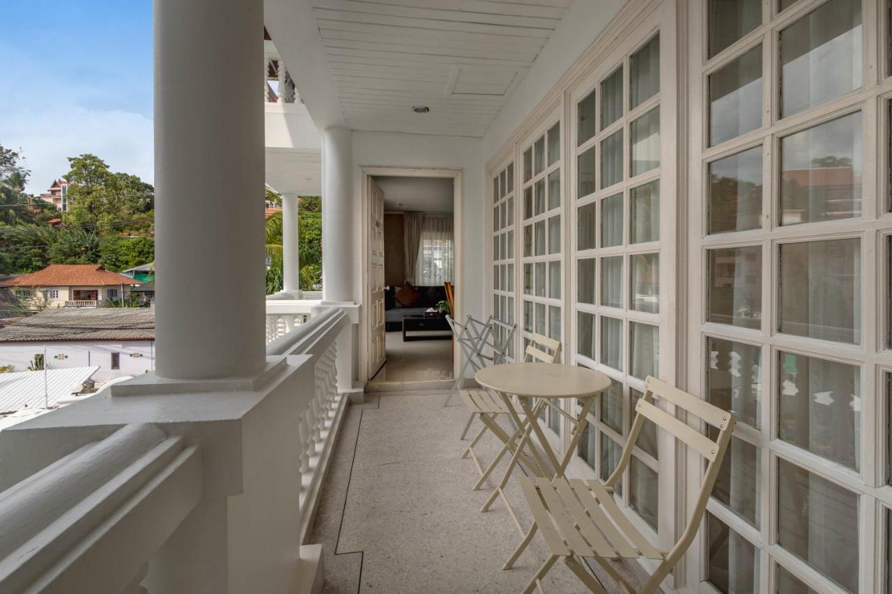 Villa Atchara Patong Luaran gambar