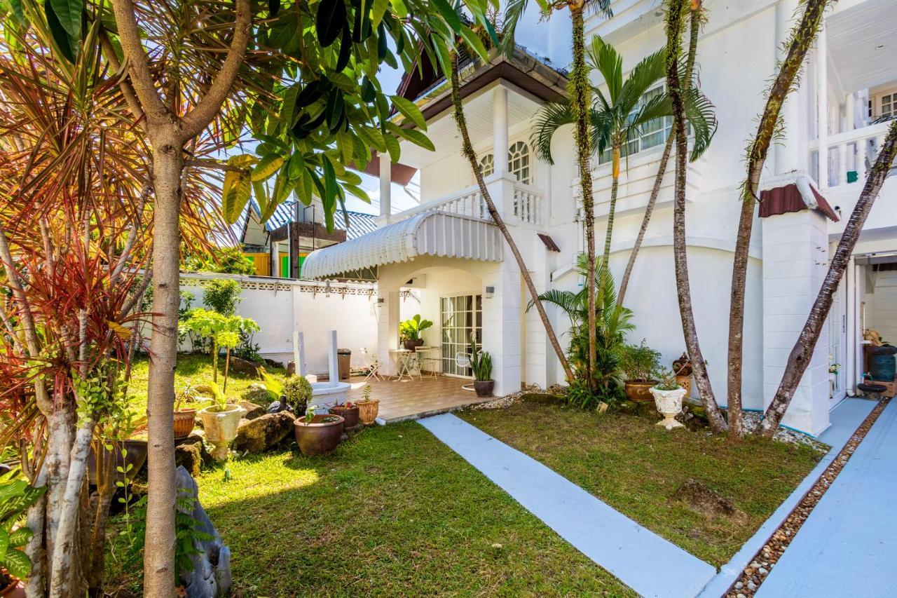 Villa Atchara Patong Luaran gambar