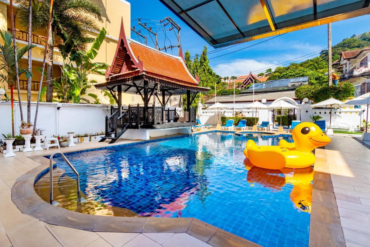 Villa Atchara Patong Luaran gambar