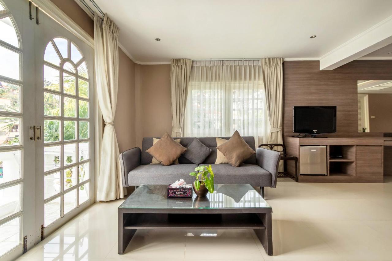 Villa Atchara Patong Luaran gambar