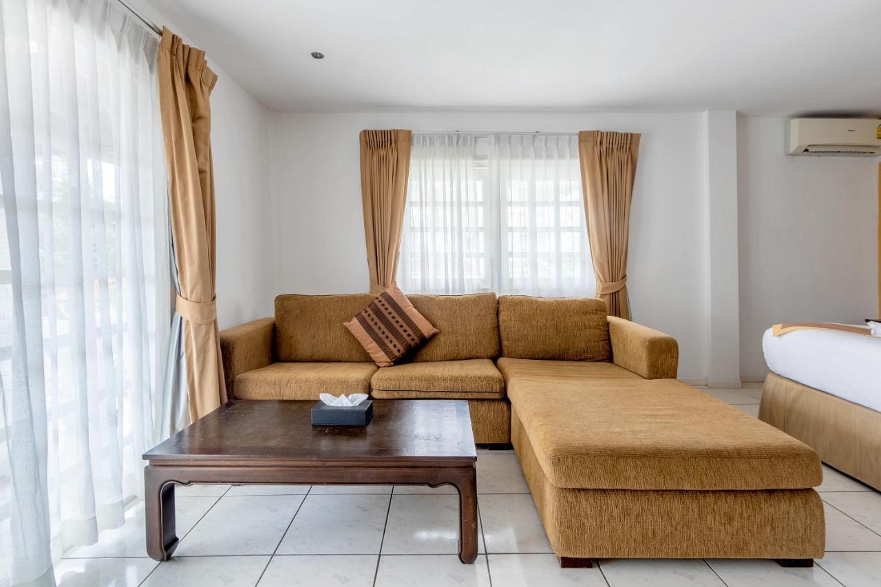 Villa Atchara Patong Luaran gambar